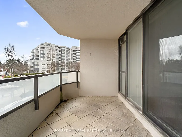 343 Clark Ave W #203 — Photo 34