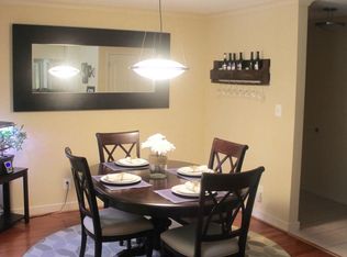 302 Hilltop Ln Unit F, Annapolis, MD 21403