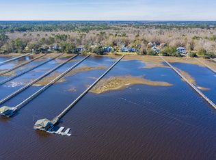 5695 Captain Kidd Rd, Hollywood, SC 29449