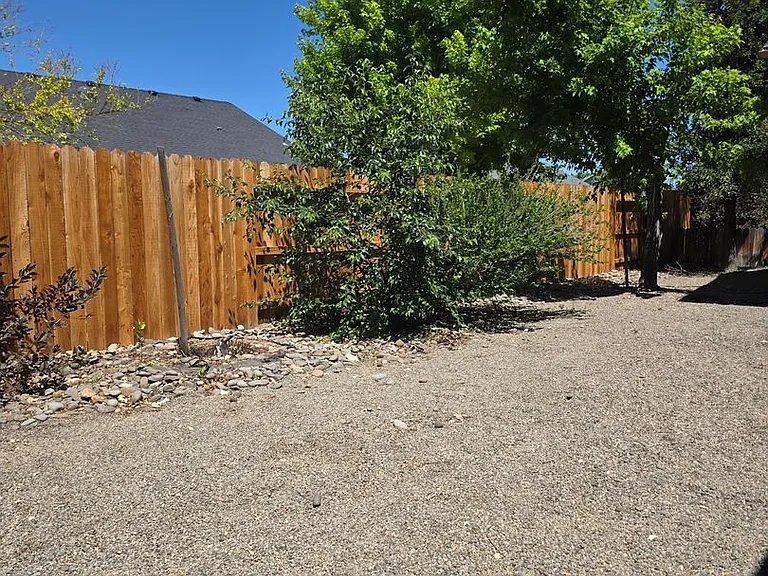 1458 Cardiff Dr — Photo 28
