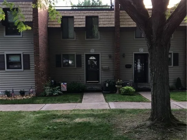 90 Chestnut Hls, New Hartford, NY 13413