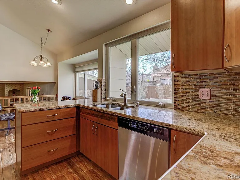 4195 S Sidney Ct — Photo 11