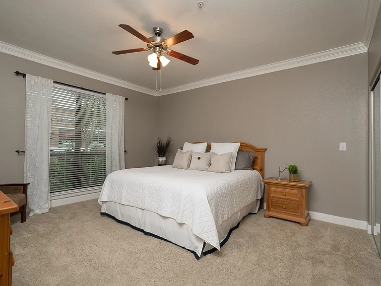 2299 Lone Star Dr #101 — Photo 10