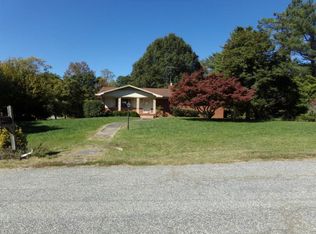 102 Magnolia Dr, Salisbury, NC 28147