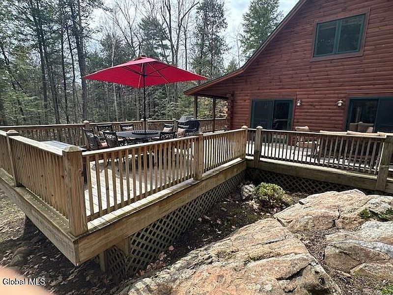 4th image of 75 Pioneer Village Road