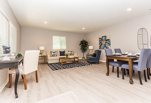 4th image of 3637 Crooked Creek Dr