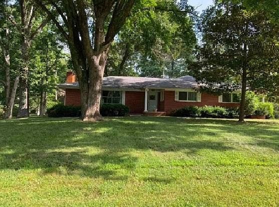 2nd image of 12424 Lakeview Rd