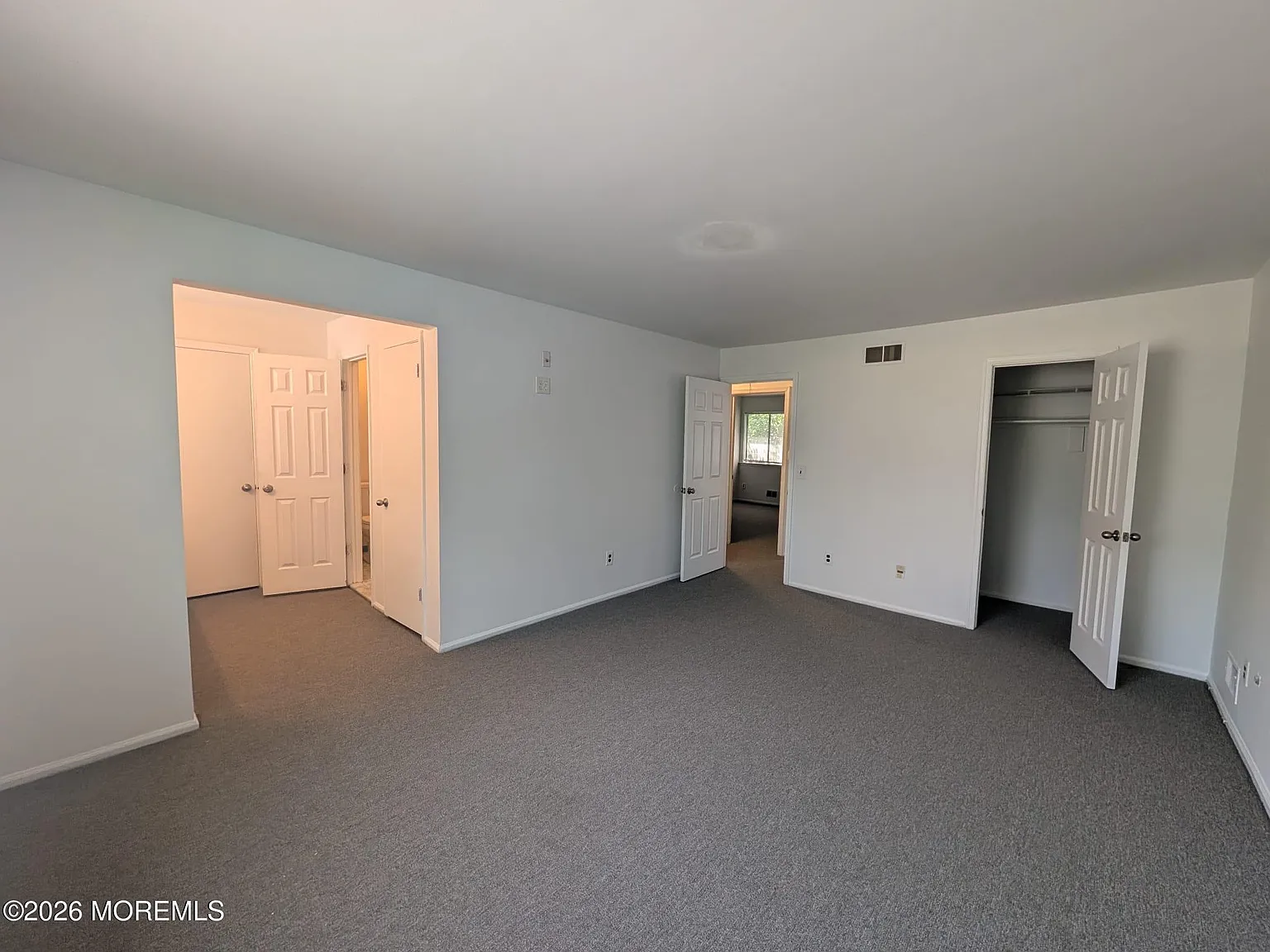 3 bed, 2.5 bath, 1684 sqft, $3,495 — Photo 3