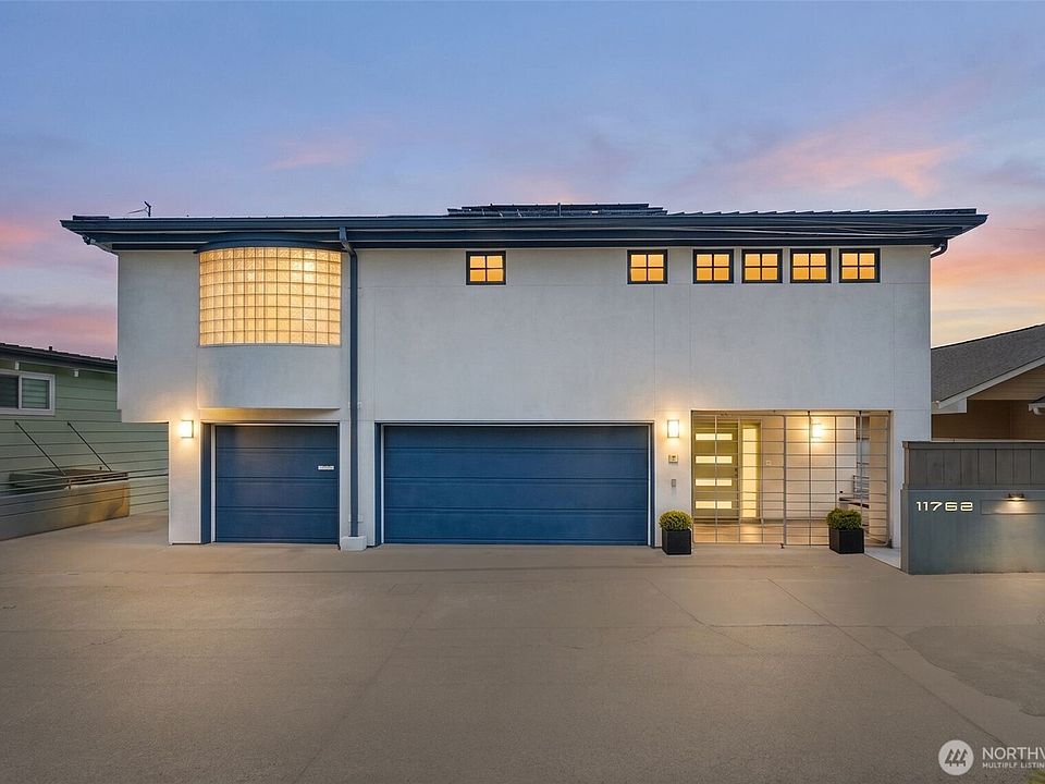 1st image of 11762 Riviera Place NE