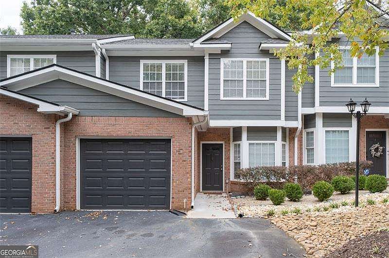 1st image of 2680 Pine Tree Rd NE APT 5