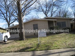 2120 Reever St, Arlington, TX 76010