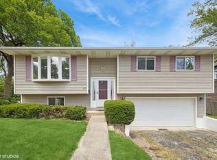 212 7th St, Downers Grove, IL 60515