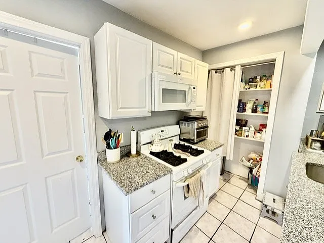 109 Salem St #4 — Photo 10