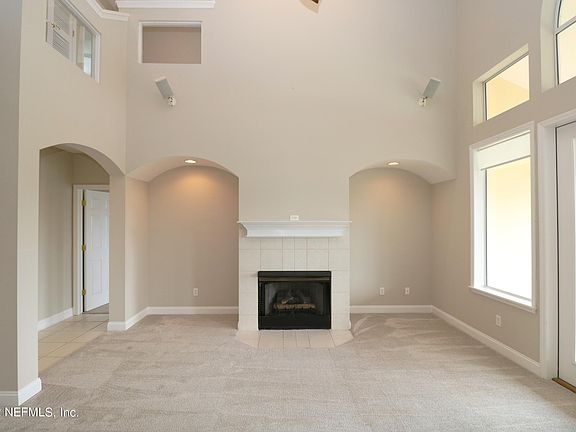 5th image of 697 Sand Isles Cir