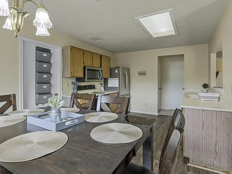 2166 Mossy Creek Dr — Photo 7