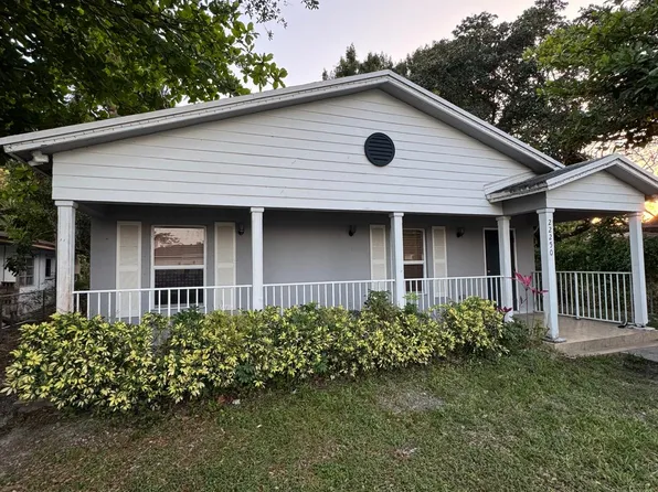 22250 Miami Ave, Miami, FL 33170