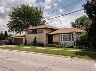 9301 McVicker Ave, Oak Lawn, IL 60453