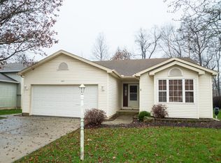 405 Galway Dr, Valparaiso, IN 46385