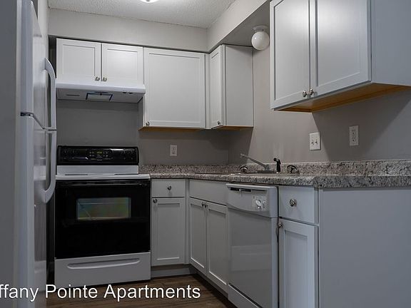 5th image of 1508 W Tiffany Dr APT 2A