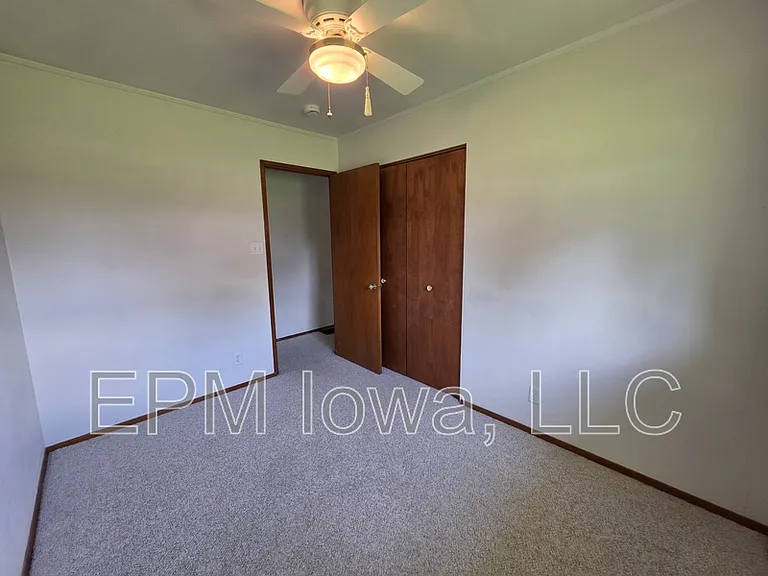 4747 Danbury St NE — Photo 11