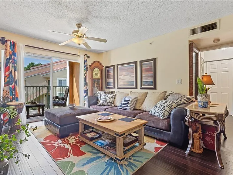 1270 Wildwood Lakes Blvd #204 — Photo 3