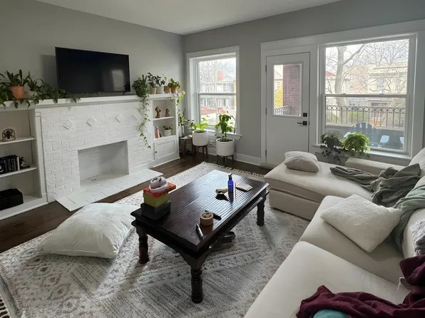 1235 W Granville Ave #2W, Chicago, IL 60660