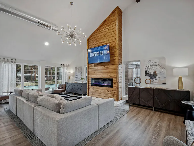 Barrett Creek Apartments — Photo 18