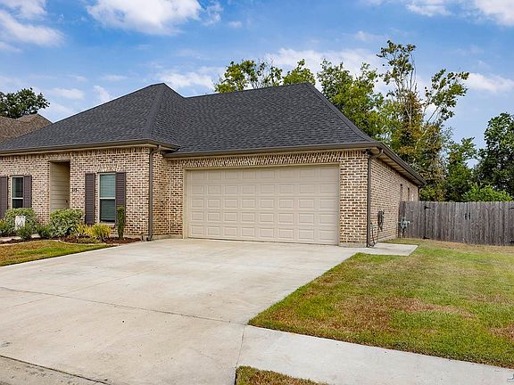 215 Derusso St, Houma, LA 70364 | Zillow