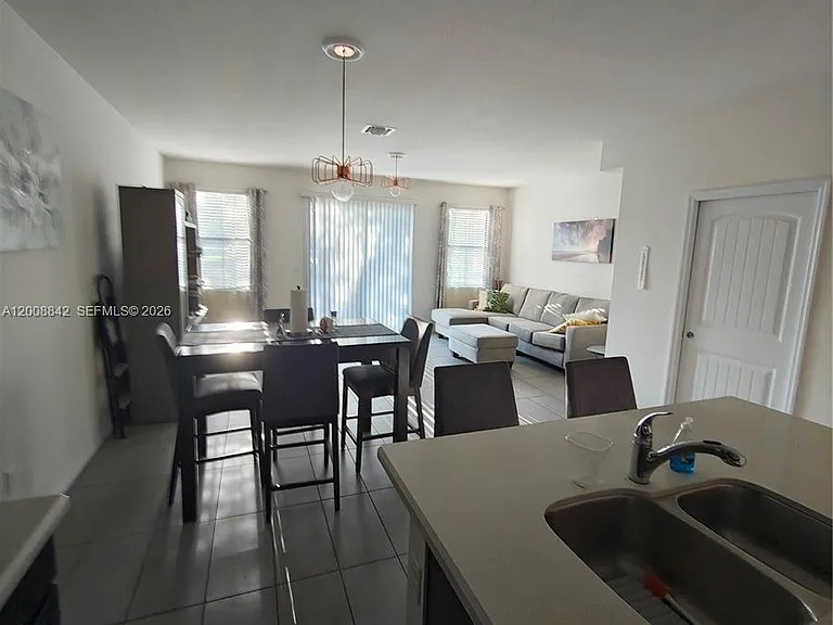 3329 NW 11th Ave #3329 — Photo 10