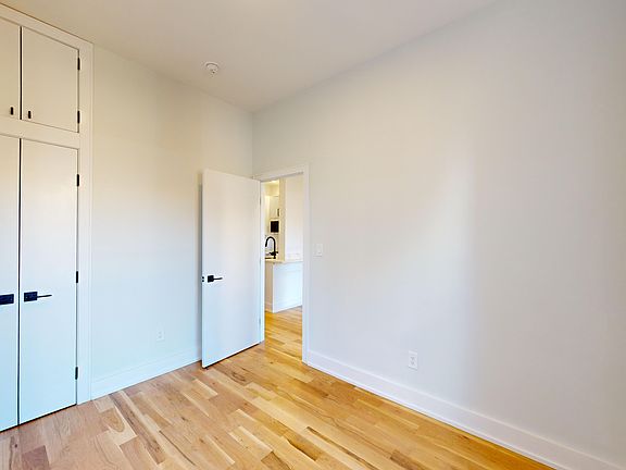 5th image of 525 E 83rd St APT 5R