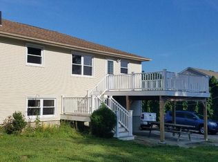537 Greenhaven Rd, Pawcatuck, CT 06379