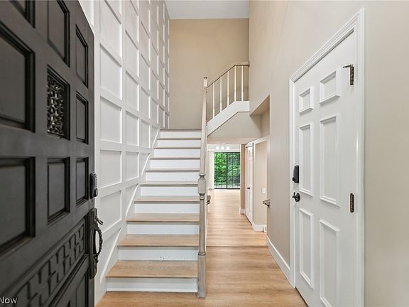 2nd image of 1099 Harwich Ct #206
