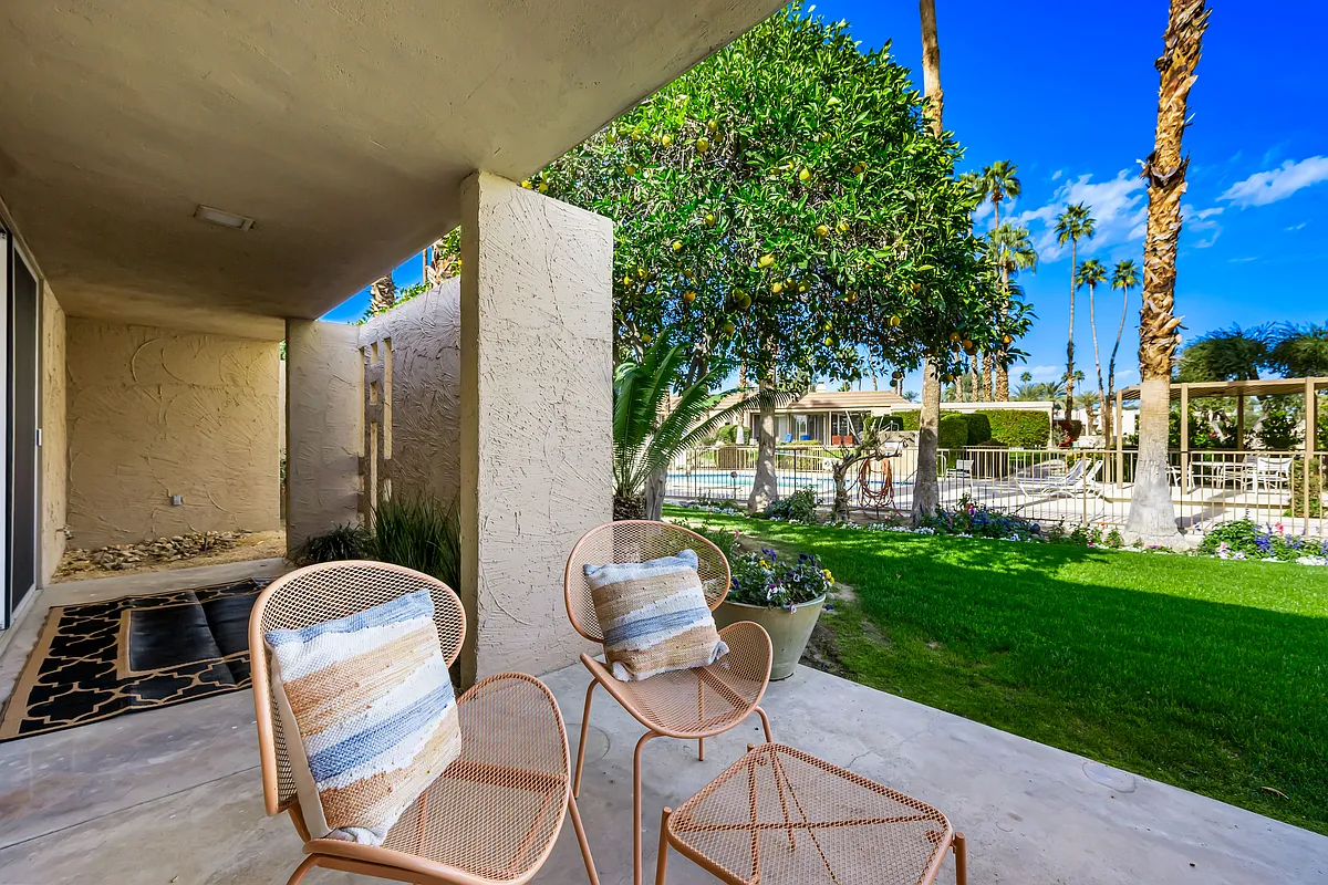 Building Photo - 76705 Sandpiper Dr