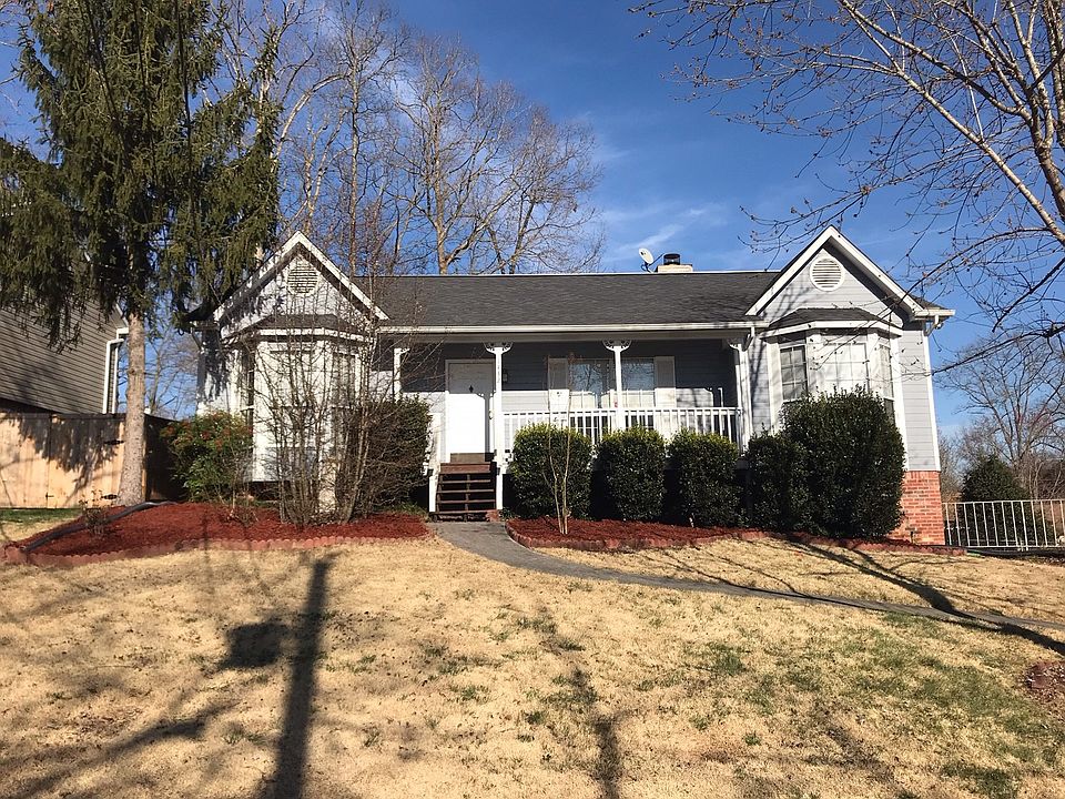 1st image of 1432 Overton Ln