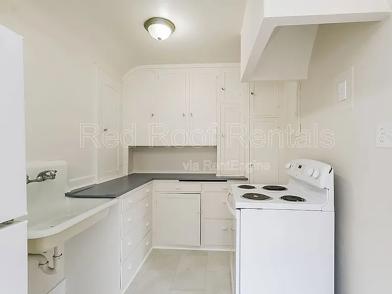 1319 6th Ave E #C — Photo 10