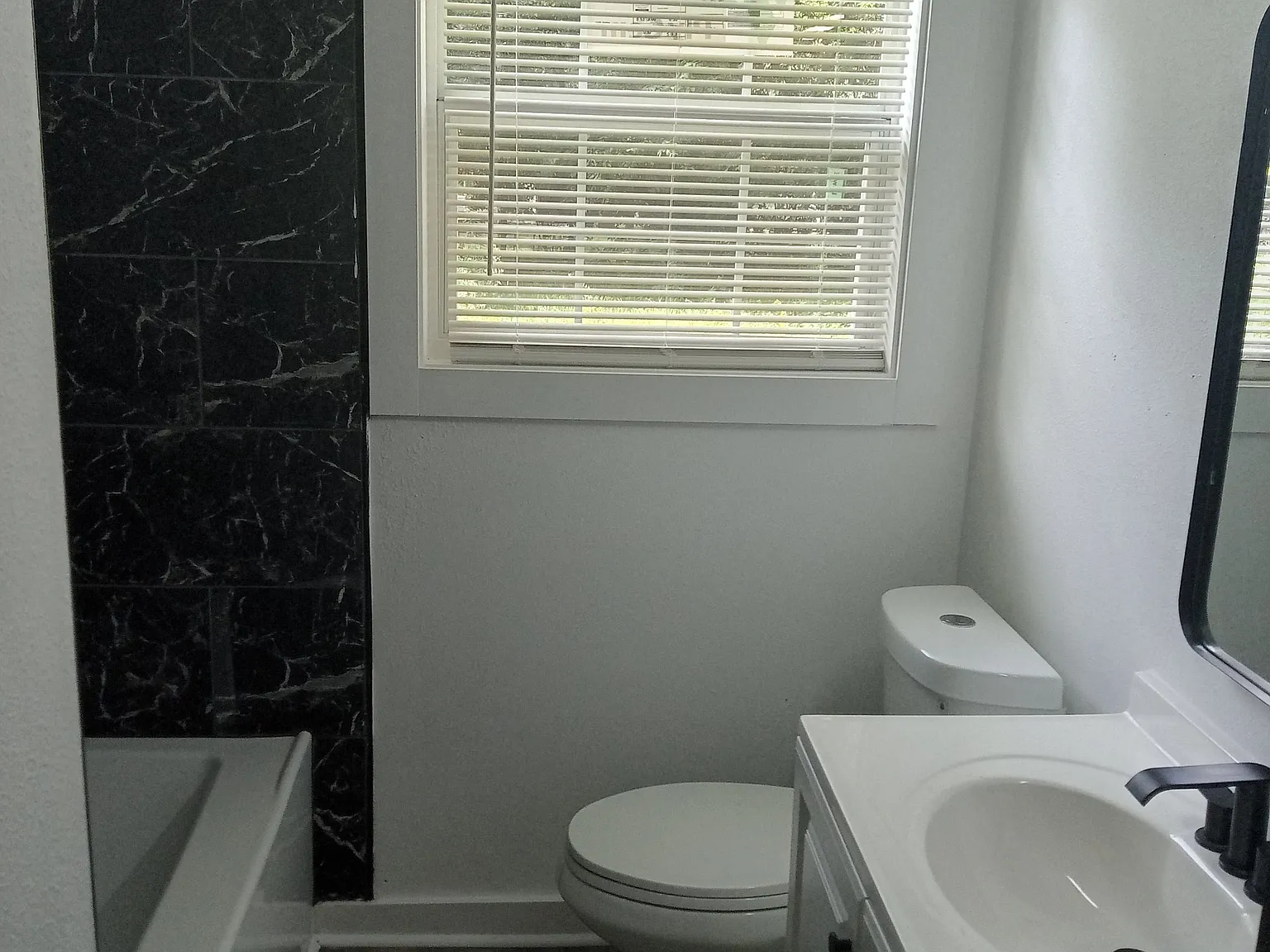 3 bed, 1200 sqft, $1,500 — Photo 4
