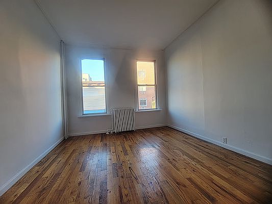 3rd image of 100 Graham Ave #3C