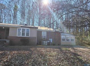 105 Pine St, Piedmont, AL 36272