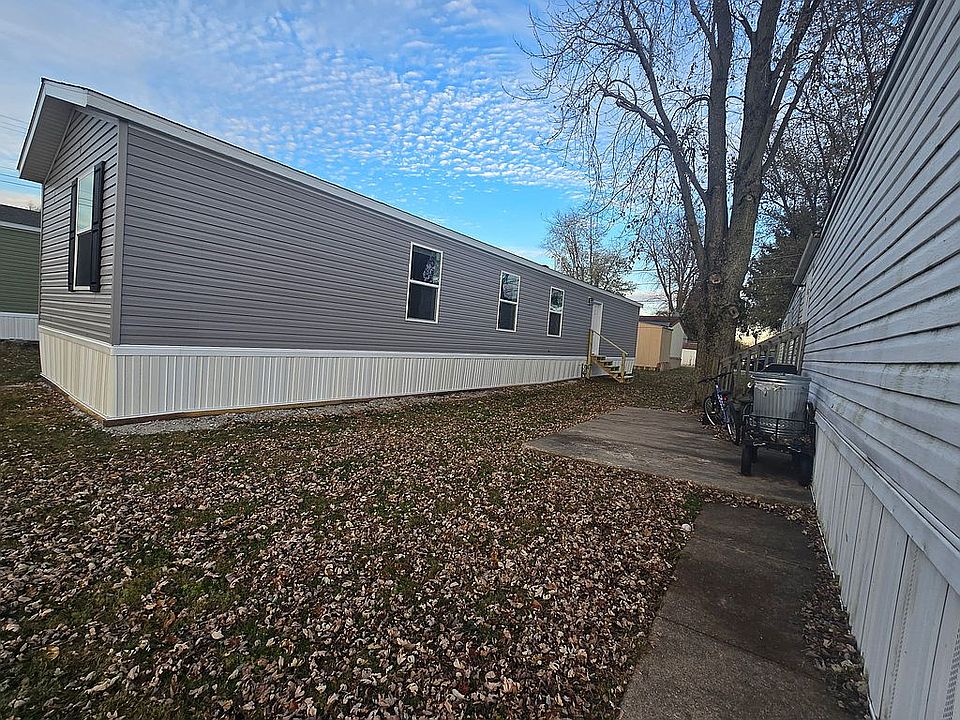 1st image of 1001 W 1st St Lot 18