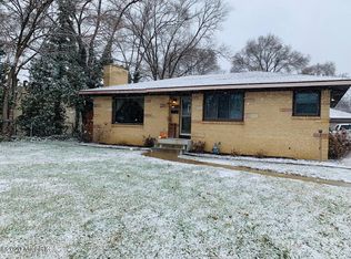 735 Oakcrest St SW, Wyoming, MI 49509