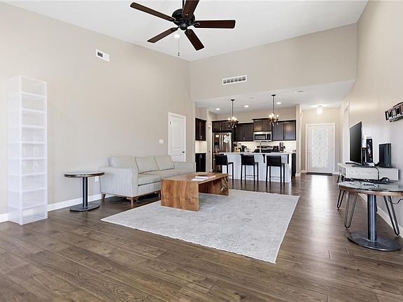 5th image of 2705 Chasehire Dr