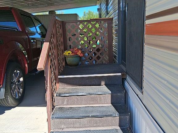 4th image of 840 N Idaho Rd #117