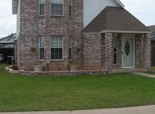 1617 SW 23rd St, Moore, OK 73170