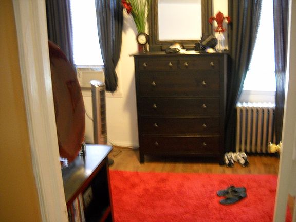 3rd image of 60 Isabella Ave Fl 2