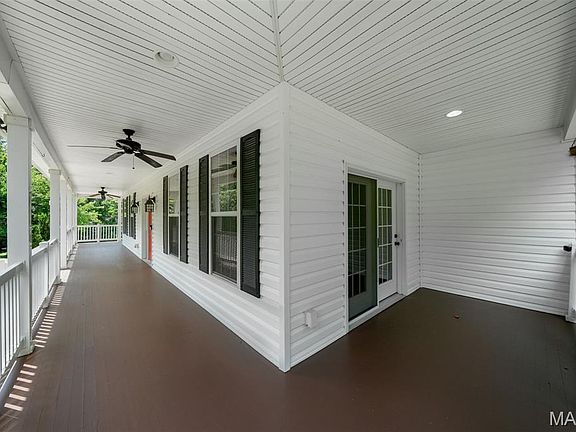 3rd image of 118 Crescent Rd