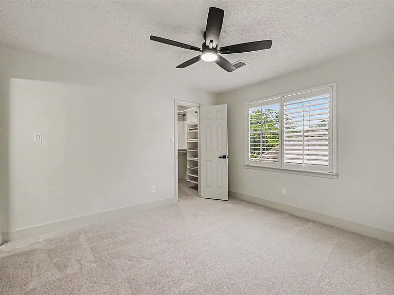 507 Commodore Way — Photo 31