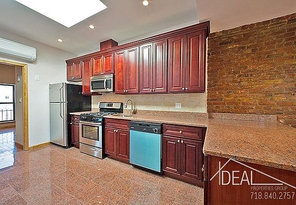 5th image of 621 Union Ave