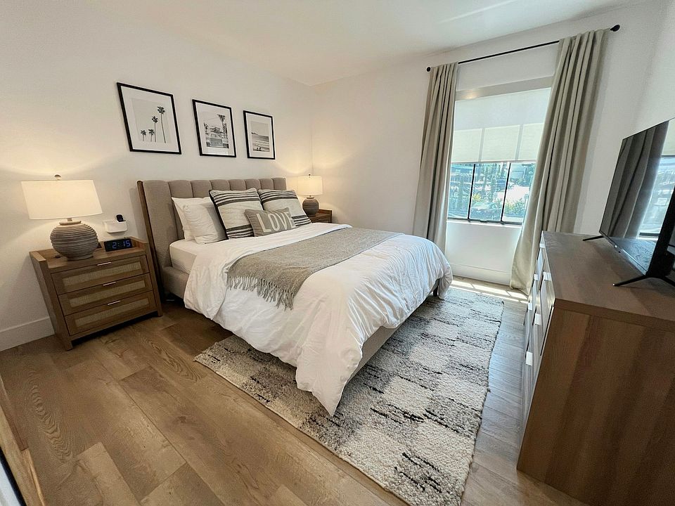 Queen Bed in Master Bedroom