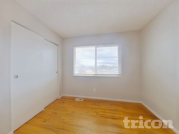 4th image of 3459 Rauscher Dr