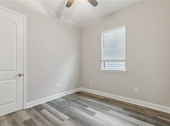 5th image of 2400 Gravier St #2400